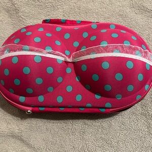 Hard-Shell Bra Travel Case – Pink Polka Dot